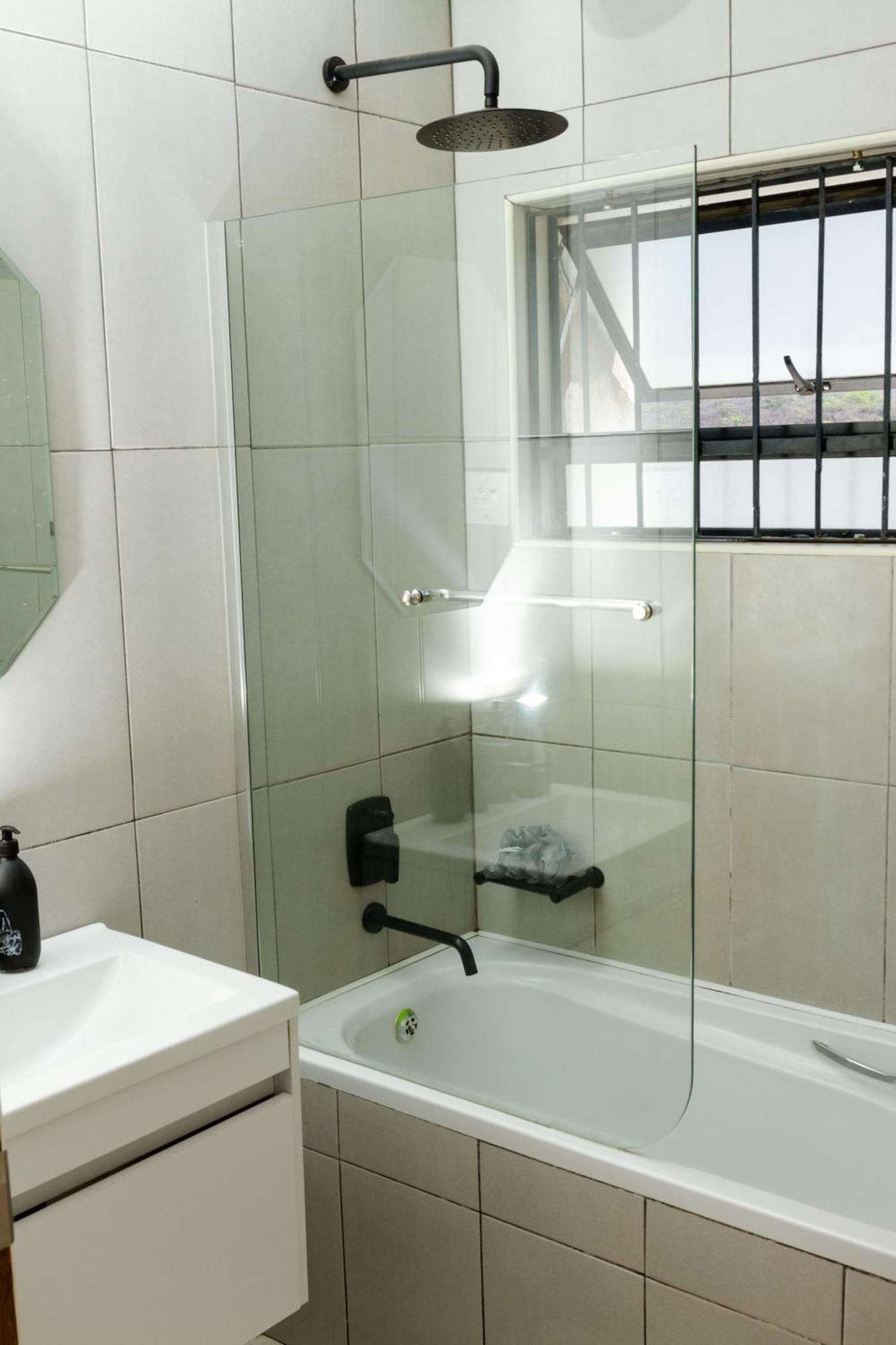 The Ultimate Lotus Apartment มันซีนี ภายนอก รูปภาพ