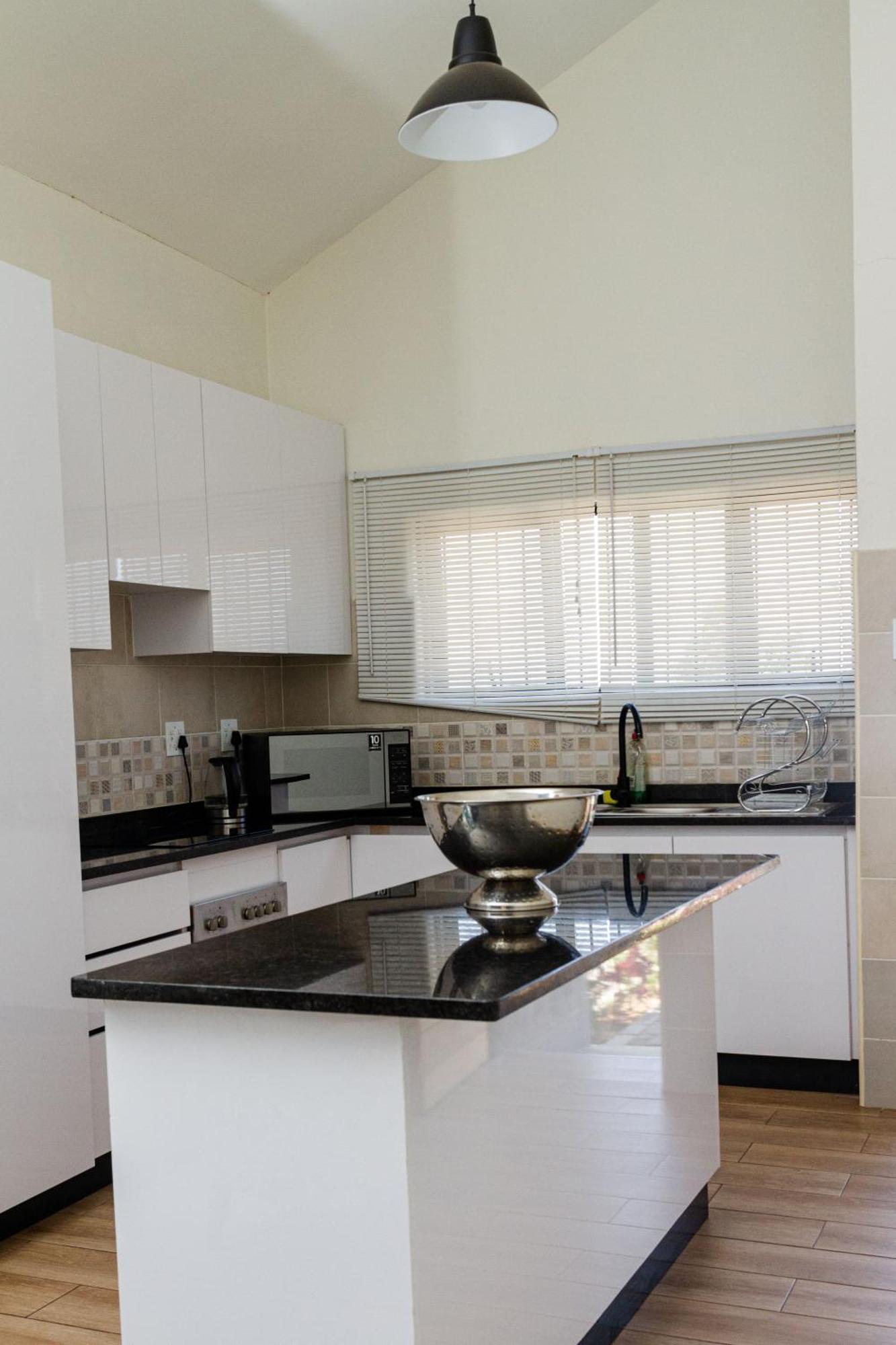 The Ultimate Lotus Apartment มันซีนี ภายนอก รูปภาพ